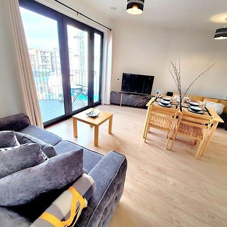 Battersea Power Station Suite 런던 외부 사진