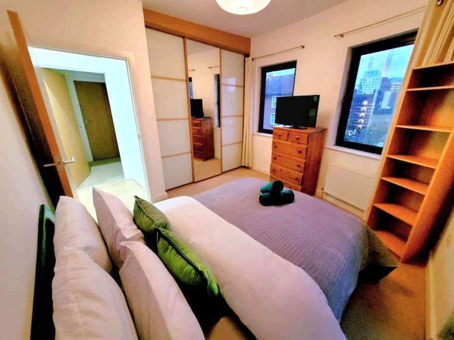 Battersea Power Station Suite 런던 외부 사진