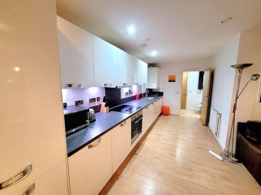 Battersea Power Station Suite 런던 외부 사진
